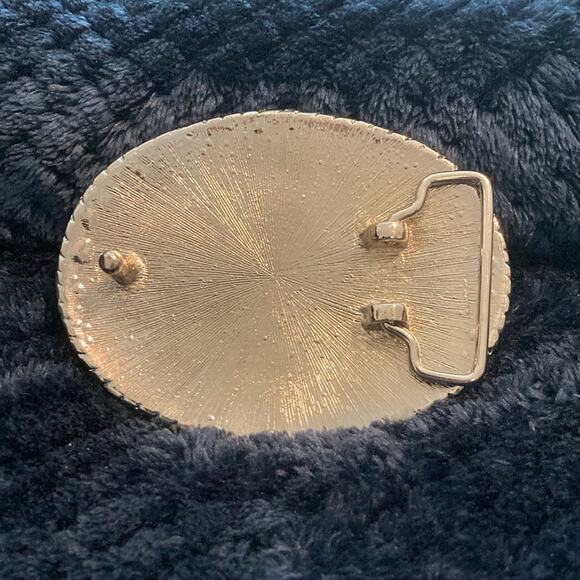 ❌❌ SOLD ❌❌ Belt Buckle - Picture 2 of 2